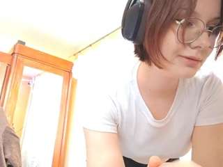 Live webcam model giseleskalsky on Soda Cams