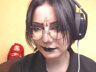 Live webcam model giseleskalsky on Soda Cams