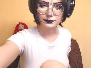 Live webcam model giseleskalsky on Soda Cams