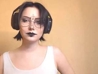 Live webcam model giseleskalsky on Soda Cams