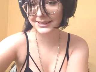 Live webcam model giseleskalsky on Soda Cams