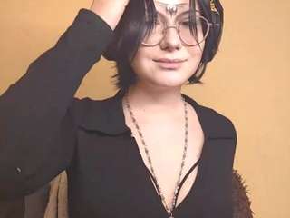 Live webcam model giseleskalsky on Soda Cams