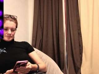 Julia-Suny live cam preview