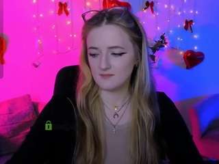 Live webcam model ketty-kitt on Soda Cams