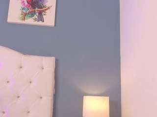 le modèle lizettekitty est en webcam porno dans un show sur le site camsoda, il possède les tags suivants: black hair,brown eyes,young adult,thin,teen 18,skinny,shower,handjob,fingering,facial piercings,drinking,dirty talk,deepthroat,creampie,hd,petite,small tits