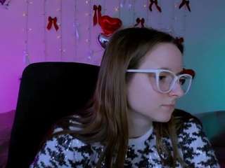 mary-is-cool's CamSoda show and profile