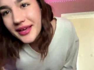 maryannelanum Live Webcam on CamSoda