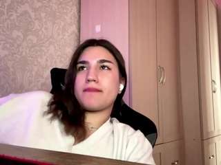 maryannelanum Live Webcam on CamSoda