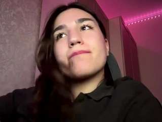 maryannelanum's CamSoda show and profile