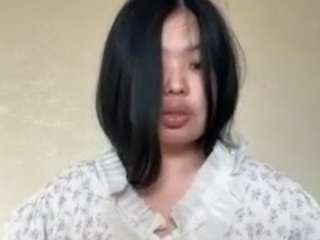 Live webcam model ronacutie on Soda Cams