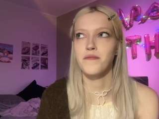 suzansmrekar Live Webcam on CamSoda