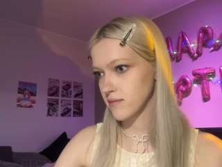 suzansmrekar Live Webcam on CamSoda