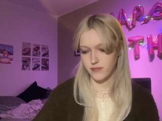 Live webcam model suzansmrekar on Soda Cams