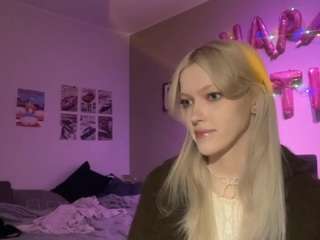 Live webcam model suzansmrekar on Soda Cams