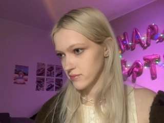 Live webcam model suzansmrekar on Soda Cams