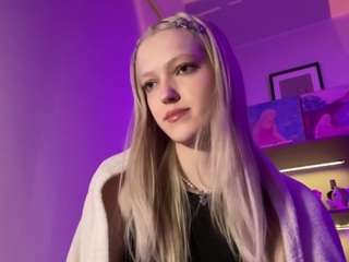 suzansmrekar Live Webcam on CamSoda