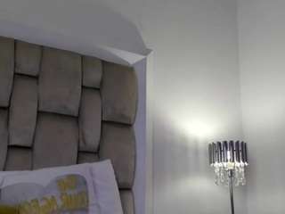 sweets-one live webcam show