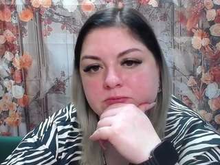 adelinamaster Live Webcam on CamSoda