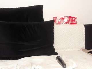 anastasiascharms's CamSoda show and profile