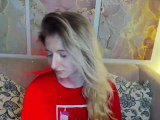 Live cam show with CamillaDreamer