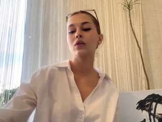 cammiechitrik Live Webcam on CamSoda