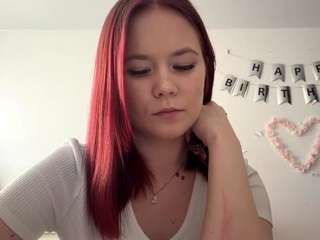 florriewillock's CamSoda show and profile