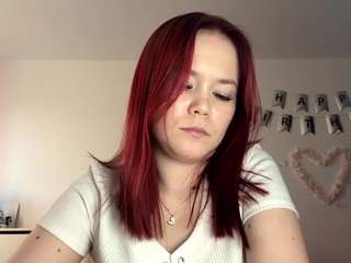 florriewillock's CamSoda show and profile