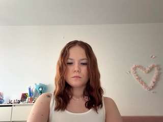 이 모델은 현재 라이브 중입니다. florriewillock