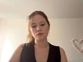 Live cam show with Lily