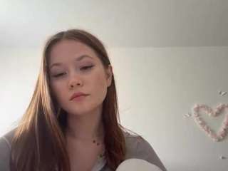 Live cam show with Lily