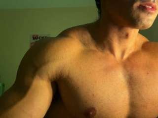 lucasfit27's CamSoda show and profile