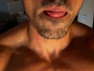 le modèle lucasfit27 est en webcam porno dans un show sur le site camsoda, il possède les tags suivants: armpits,english,worship,uncut,tattoos,smoking,sexting,orgasm,muscular,muscleworship,lean,facial piercings,drinking,bdsm,dildo,daddy,cock rating,bull,brown eyes,british