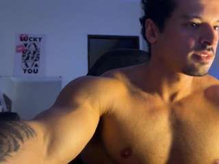 lucasfit27 webcam