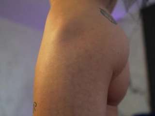 rachelraveee webcam model