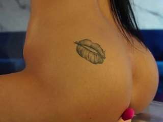 rachelraveee