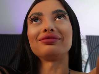 rachelraveee
