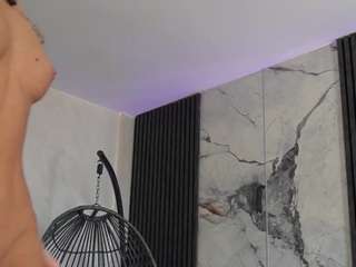 rachelraveee