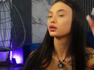 rachelraveee