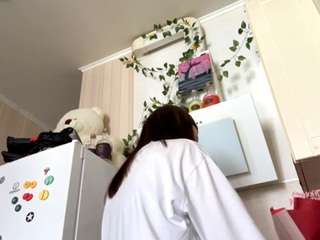 Live webcam model shellamagallon on Soda Cams