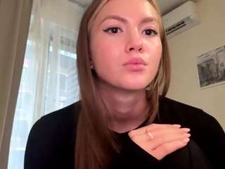 Live webcam model shielajestes on Soda Cams