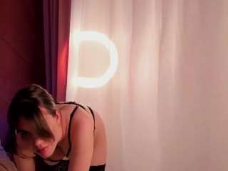 This model is live right now. sinful-kittyyy