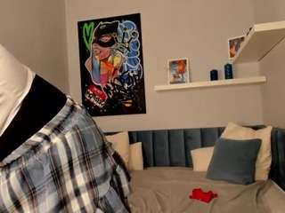 Ten model jest teraz na żywo. sinful-kittyyy