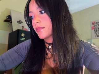 stacyspice's CamSoda show and profile