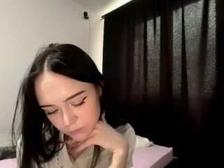 Live webcam model unwisefluency on Soda Cams