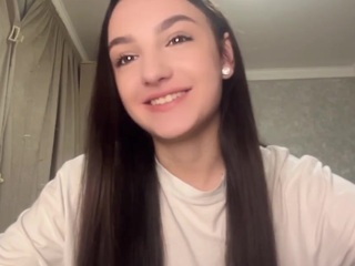 Live webcam model yaekohanses on Soda Cams