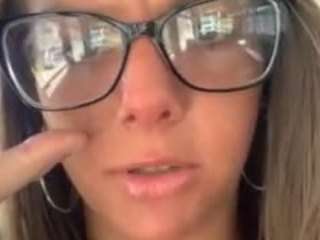 Live webcam model victoriavalexoxo on Soda Cams