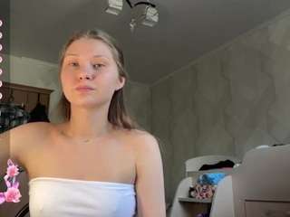 BrunaChamers live cam preview