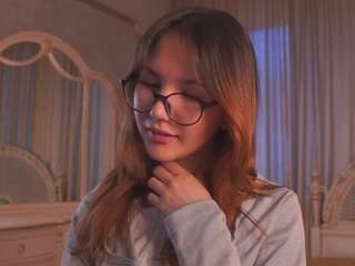 CarrieCapezzuto live webcam show
