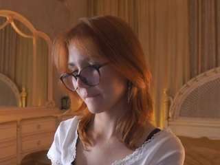 CarrieCapezzuto live cam preview