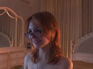 CarrieCapezzuto live cam preview
